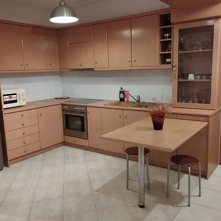 Dancer's Apartment Corinth